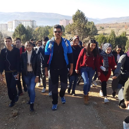 BOZKIR ZİRVE TEPESİNE ÖĞRENCİLERİMİZLE TREKKİNG 